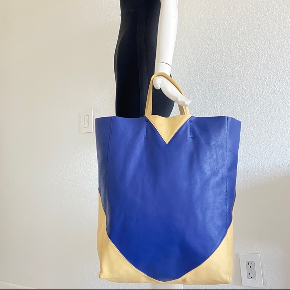 Celine Vertical Blue Cabas Tote - Picture 12 of 14